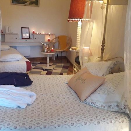 Domaine De La Cour Bed & Breakfast Sainte-Gemme-dʼAndigné Eksteriør bilde
