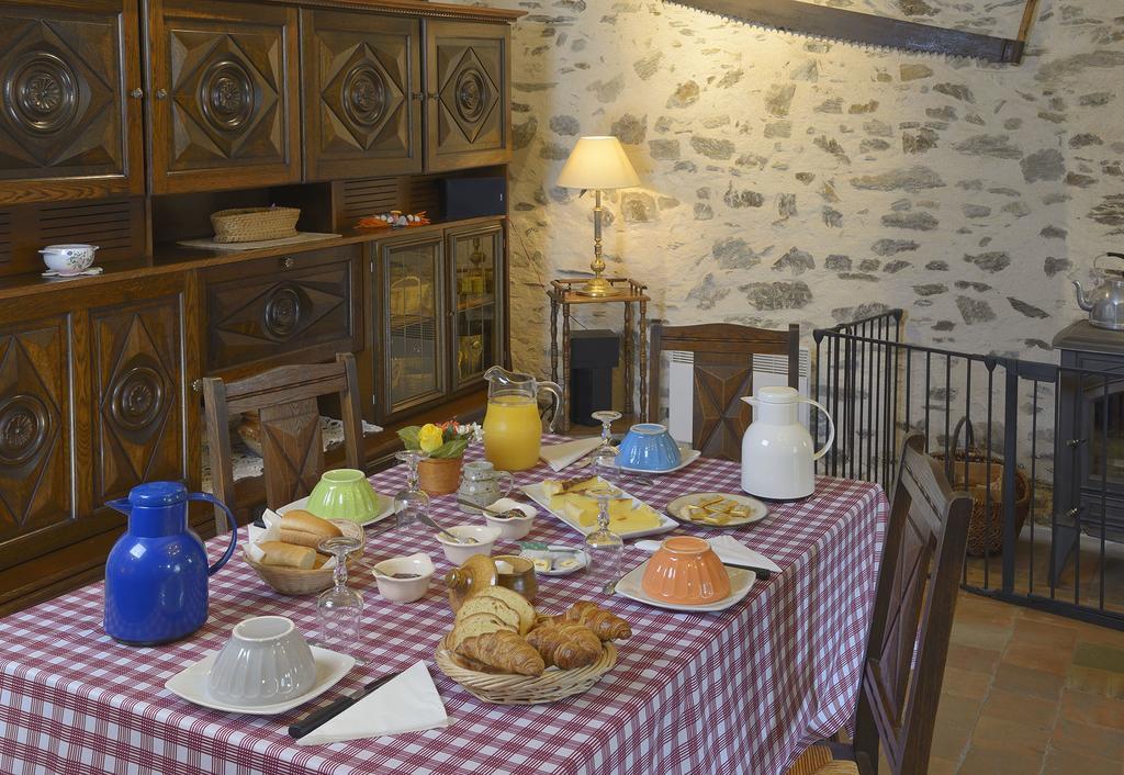 Domaine De La Cour Bed & Breakfast Sainte-Gemme-dʼAndigné Eksteriør bilde